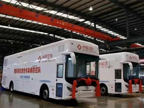 龙8头号玩家电气产品助力专家组赴港抗疫