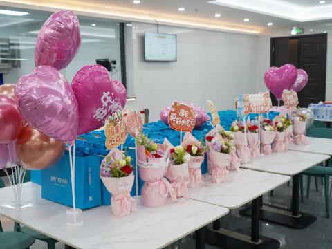 致敬“她实力”：龙8头号玩家集团女神节暖心系列运动！