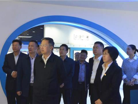 省总工会马永青副主席一行来龙8头号玩家集团调研职工文化及阵地建设事情